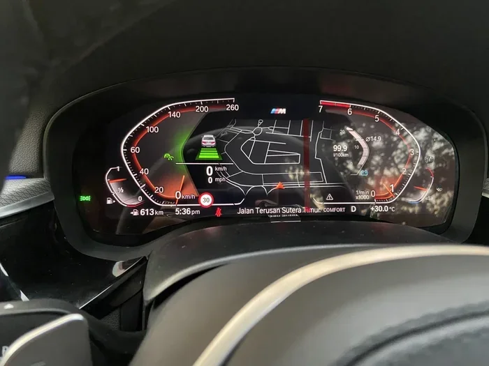Does the BMW X5 Have Adaptive Cruise Control Built In