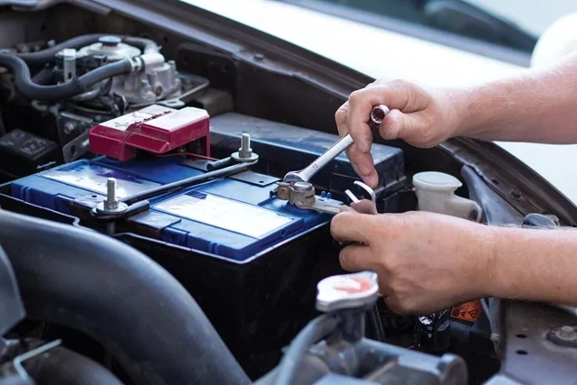 Does Disconnecting Battery Reset Check Engine Codes