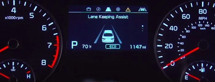What Is the Lane Assist Symbol on My Dashboard Icon
