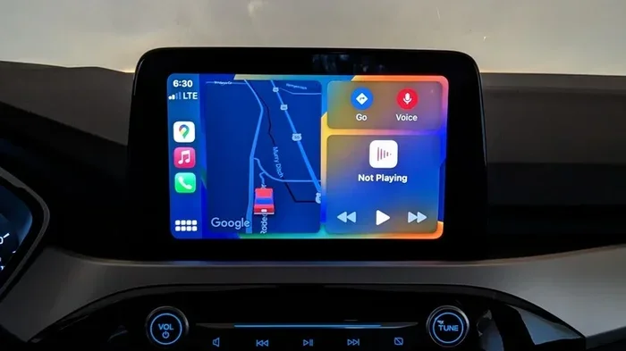 How Do You Exit Out of CarPlay and Get Back to Driving