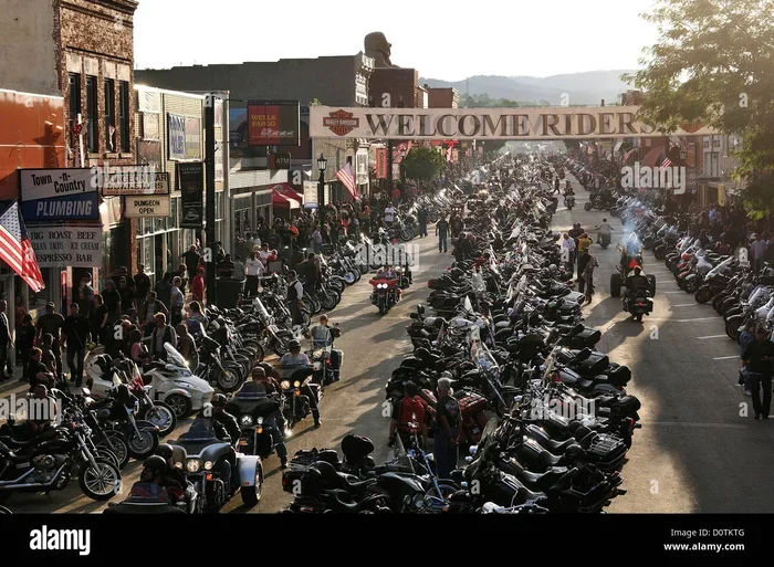 Harley-Davidson Motorcycle Rally Guide - Ride Like a Pro