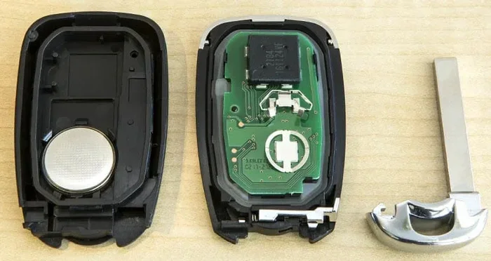Does Leaving Your Key Fob in the Car Drain the Battery