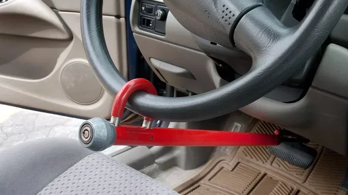 Can a Dead Battery Cause the Steering Wheel to Lock Up