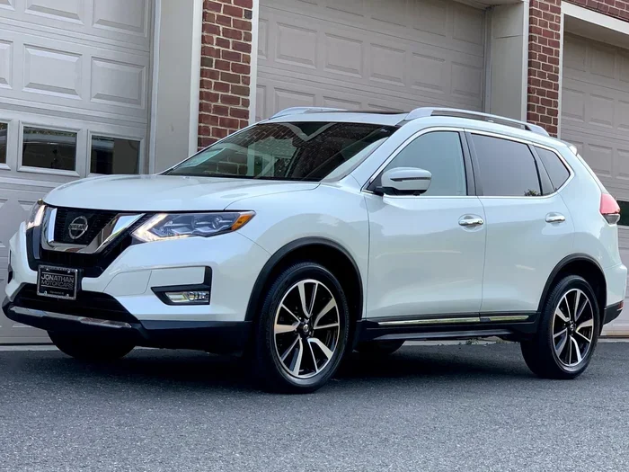 Difference Between Nissan Rogue SL Versus Platinum Explained