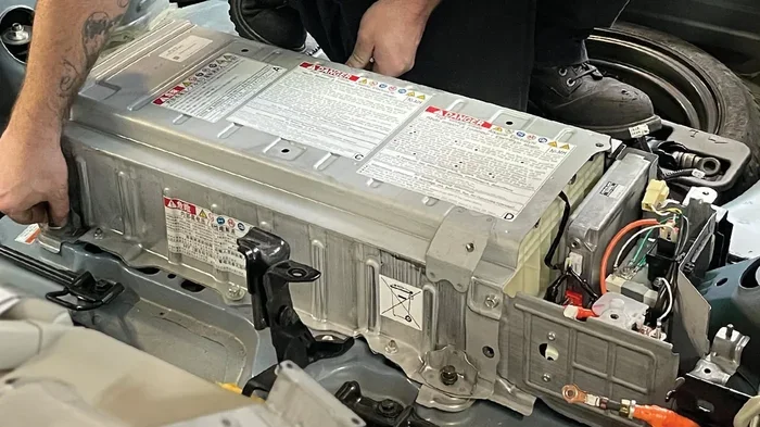 Are There Two Batteries in a Prius Hybrid Vehicle