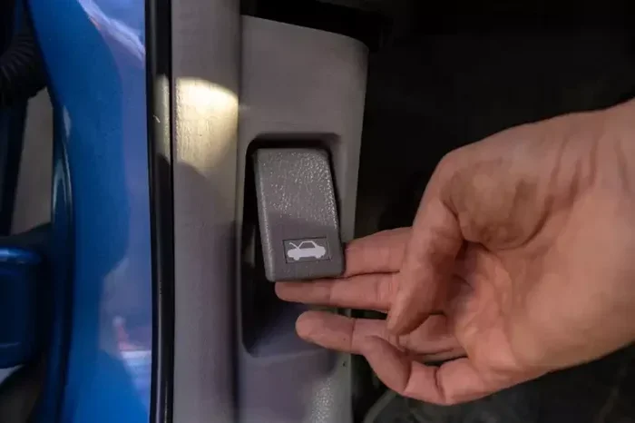 How Do You Open the Hood When the Button Isnt Working