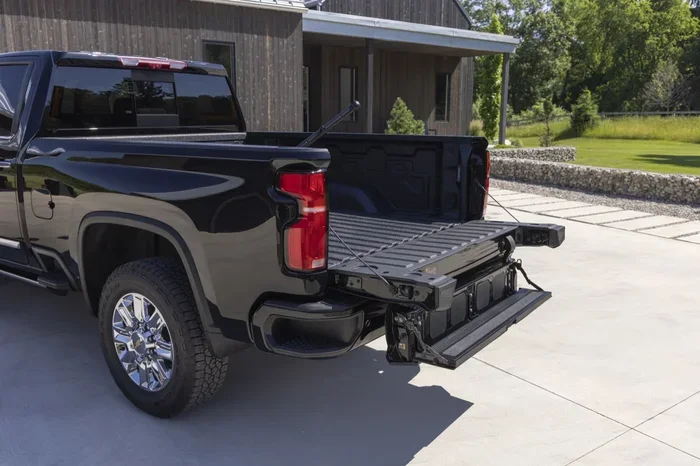 Is It Actually Illegal to Have Your Truck Tailgate Down