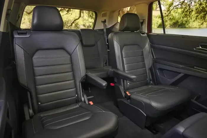 Does the Volkswagen Atlas Have Captain Chairs Yes
